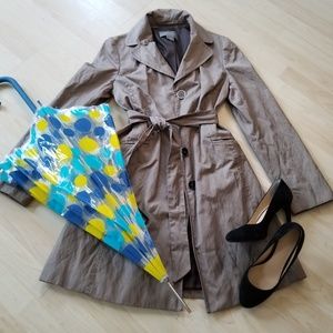 Ann Taylor  tan trenchcoat